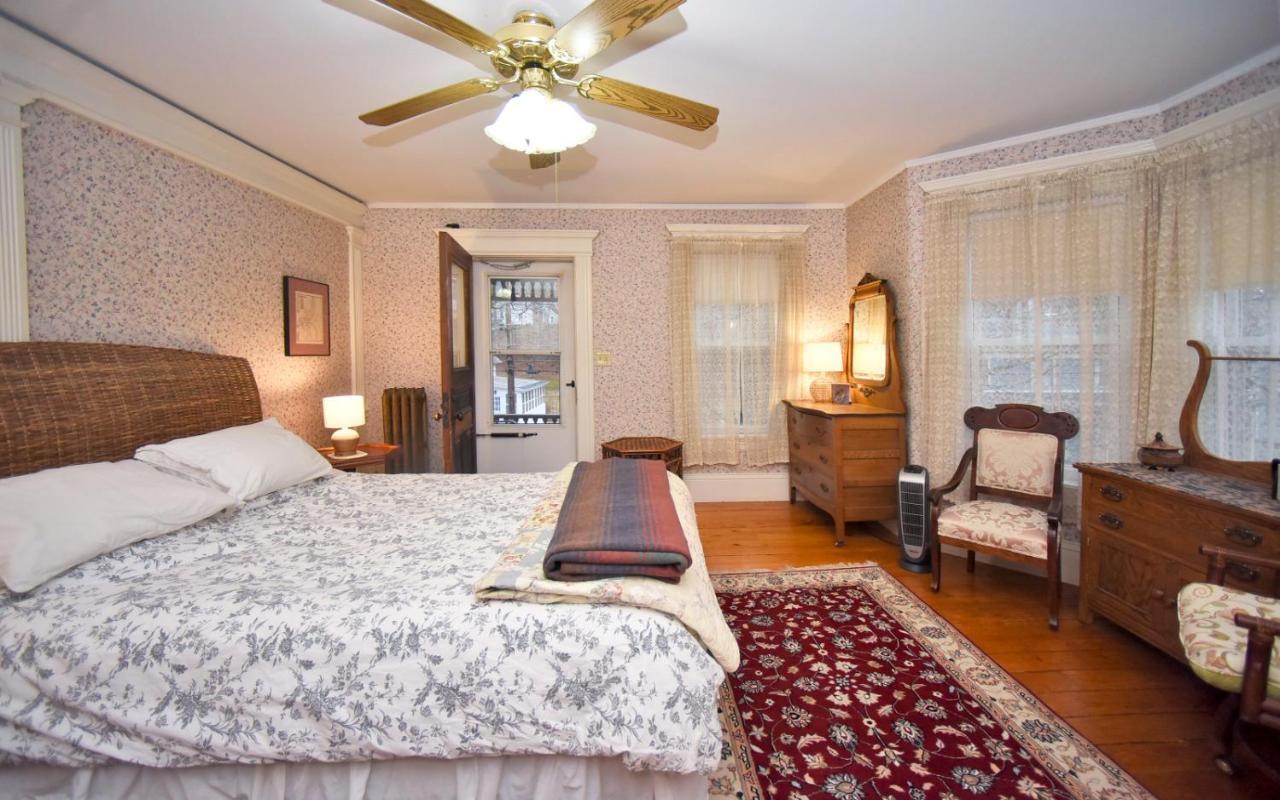 Blooming Inn Shelburne Falls Εξωτερικό φωτογραφία
